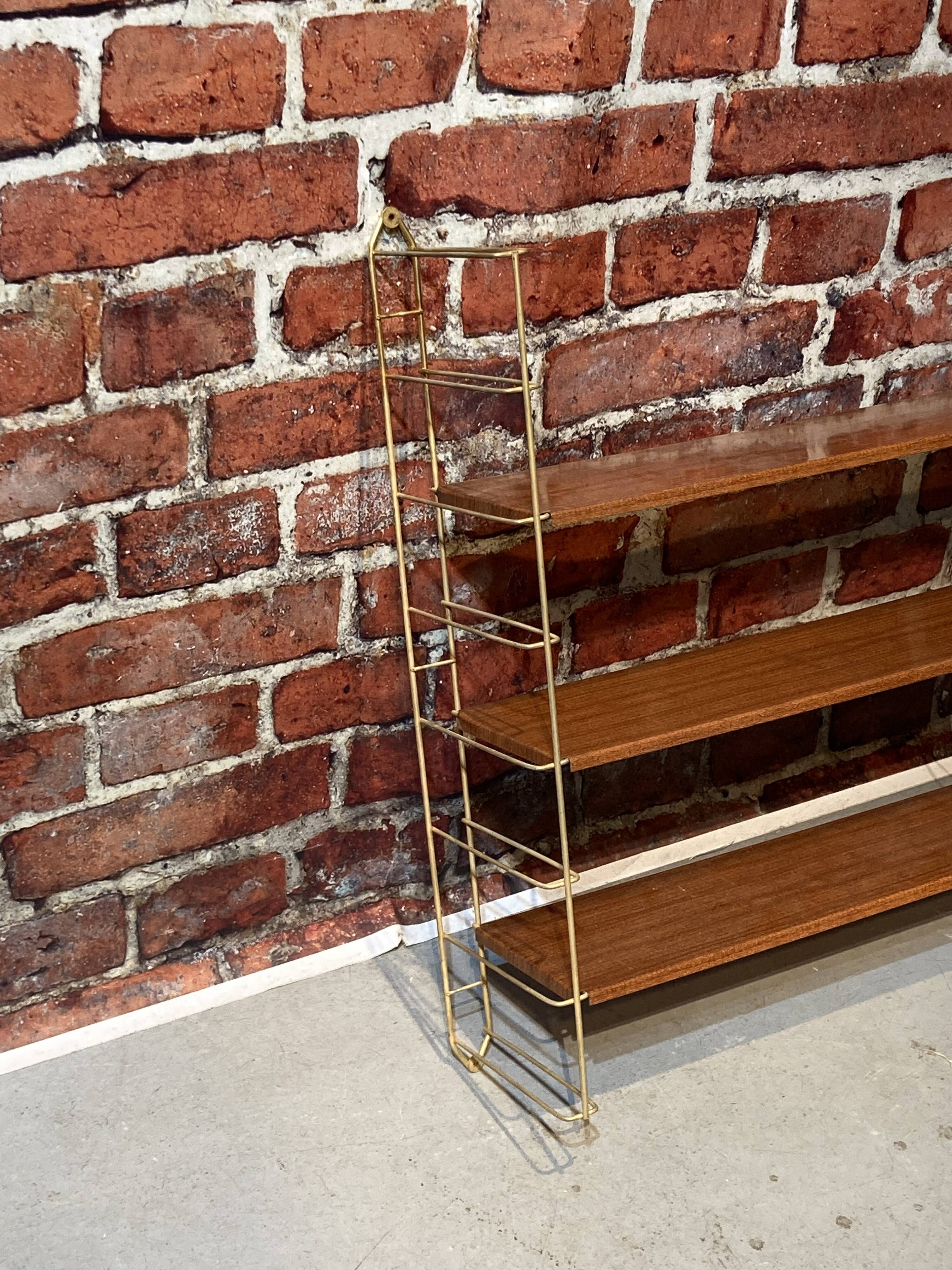 Etagère modulable en métal