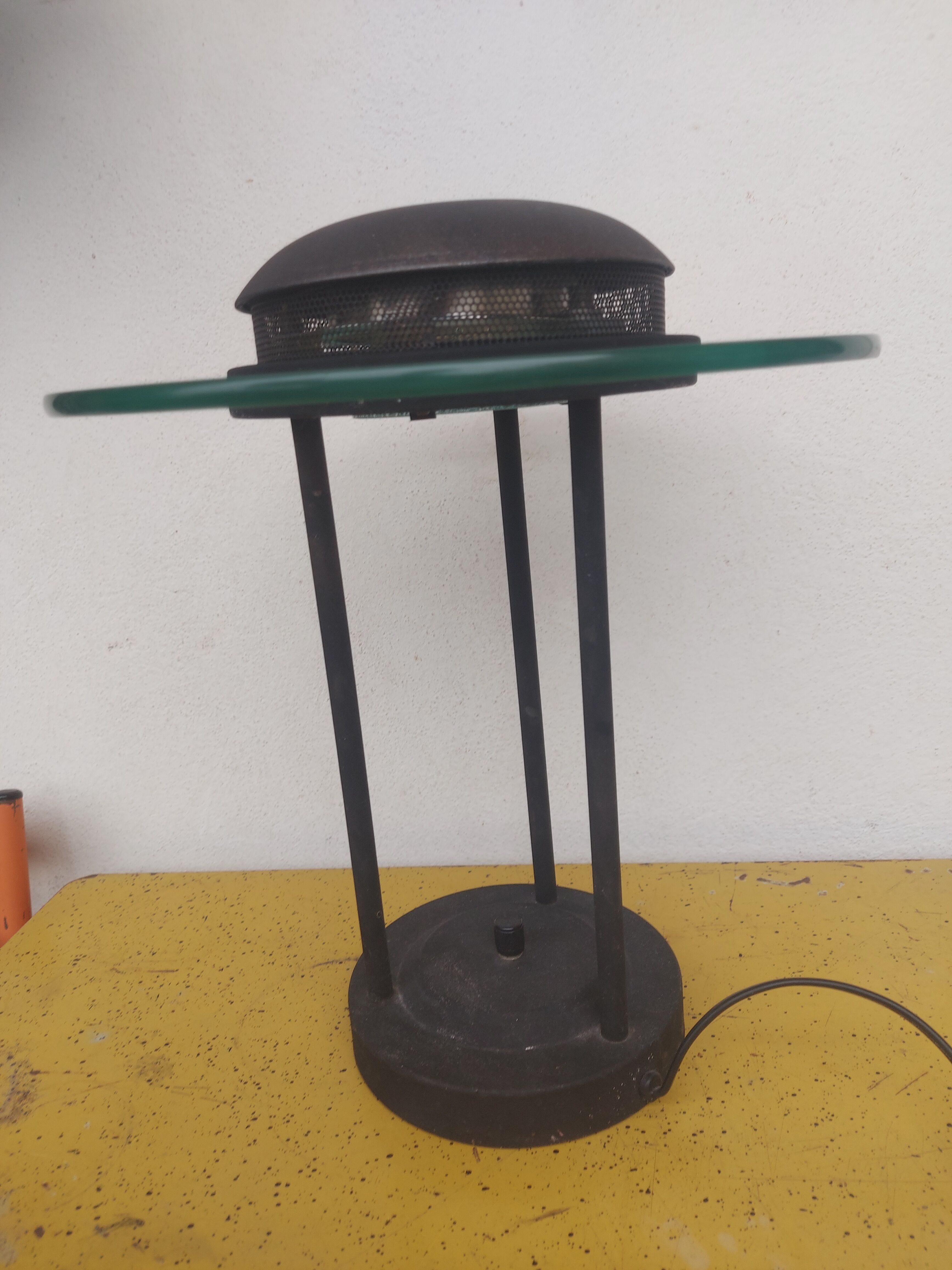 Lampe saturne par rober sonneman avec variateur