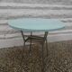 Table formica et scoubidou