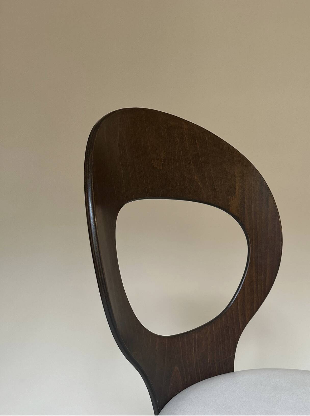 Set de six chaises Mouette Baumann