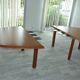 Grande table de conférence
