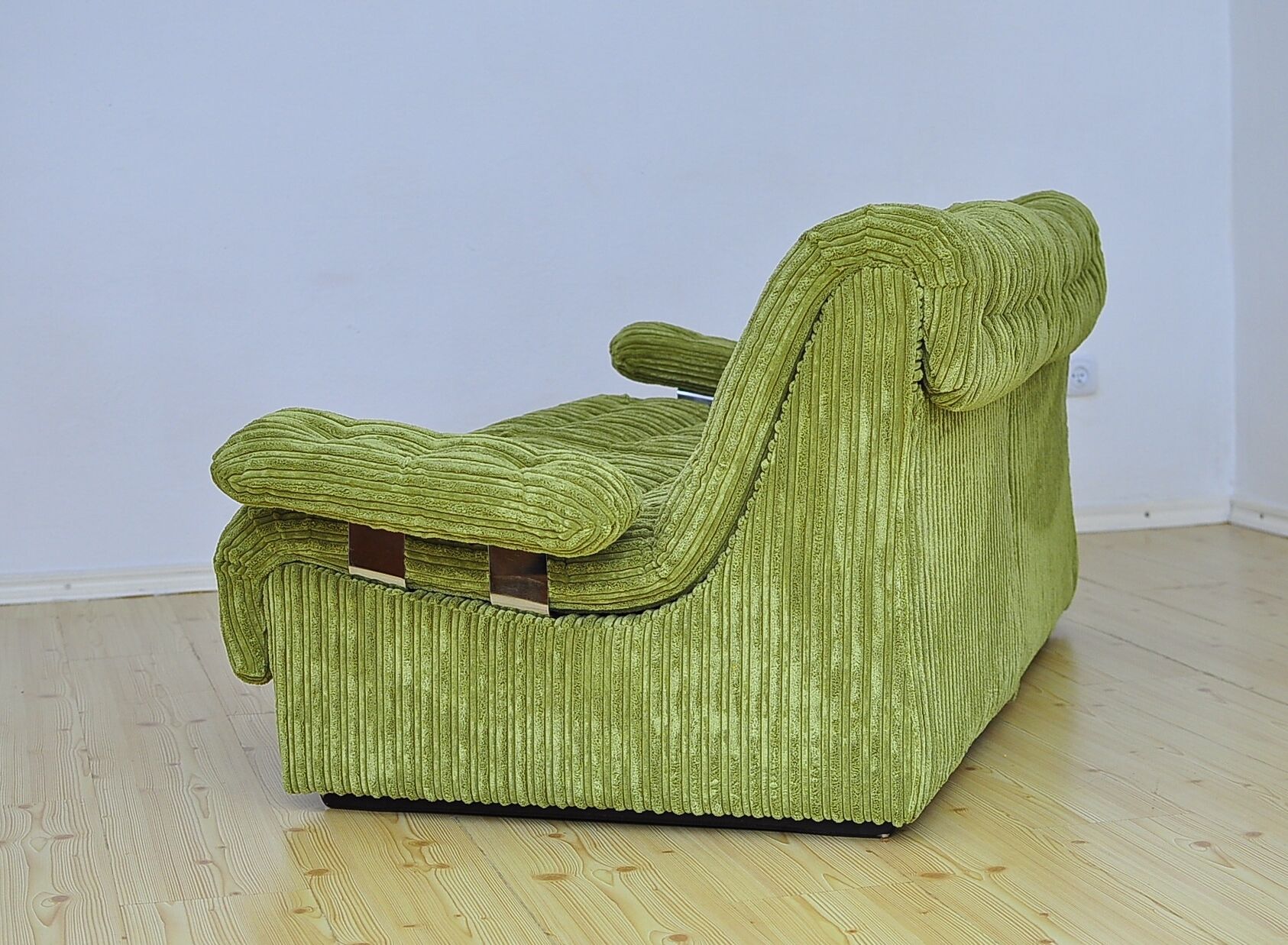 Mid-century two-seater modular sofa from the 1970s.