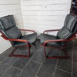 Pair of Scandinavian armchairs in leather and curved wood