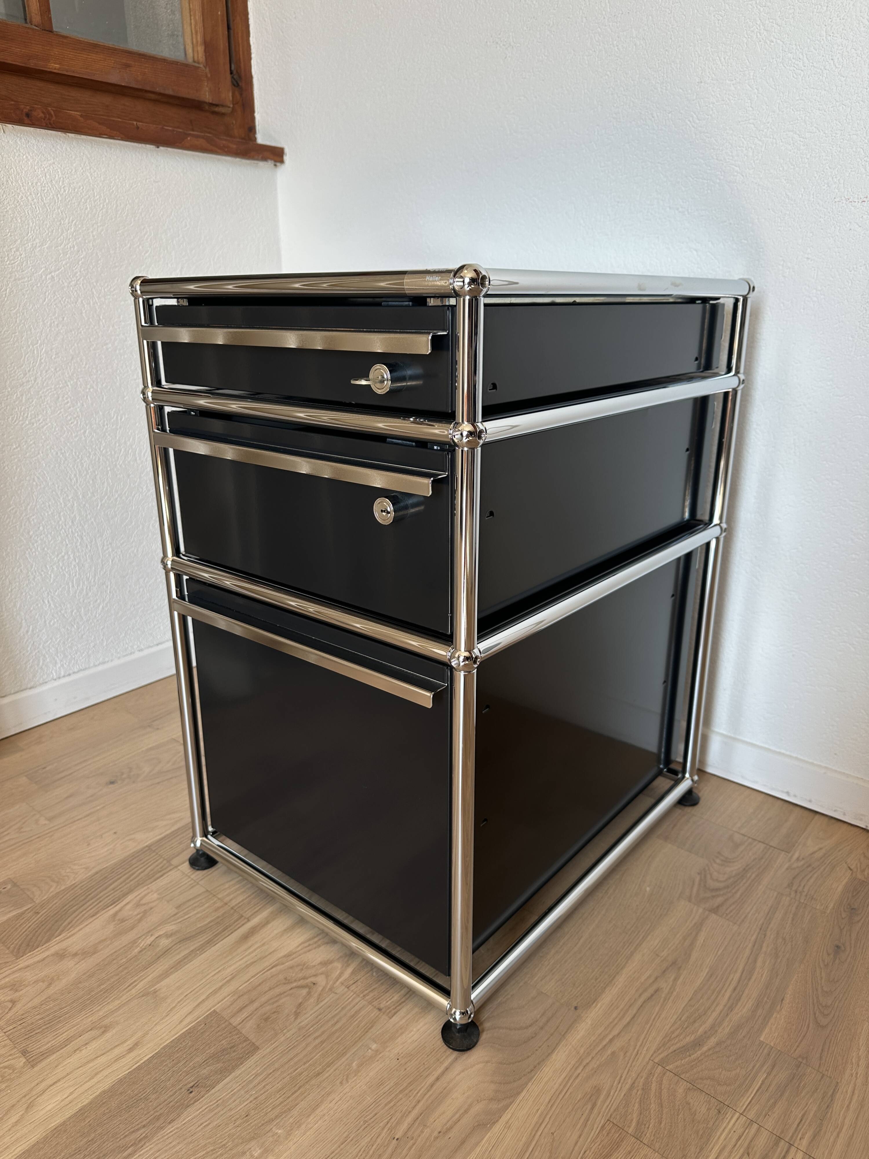 USM Haller cabinet in Graphite Black
