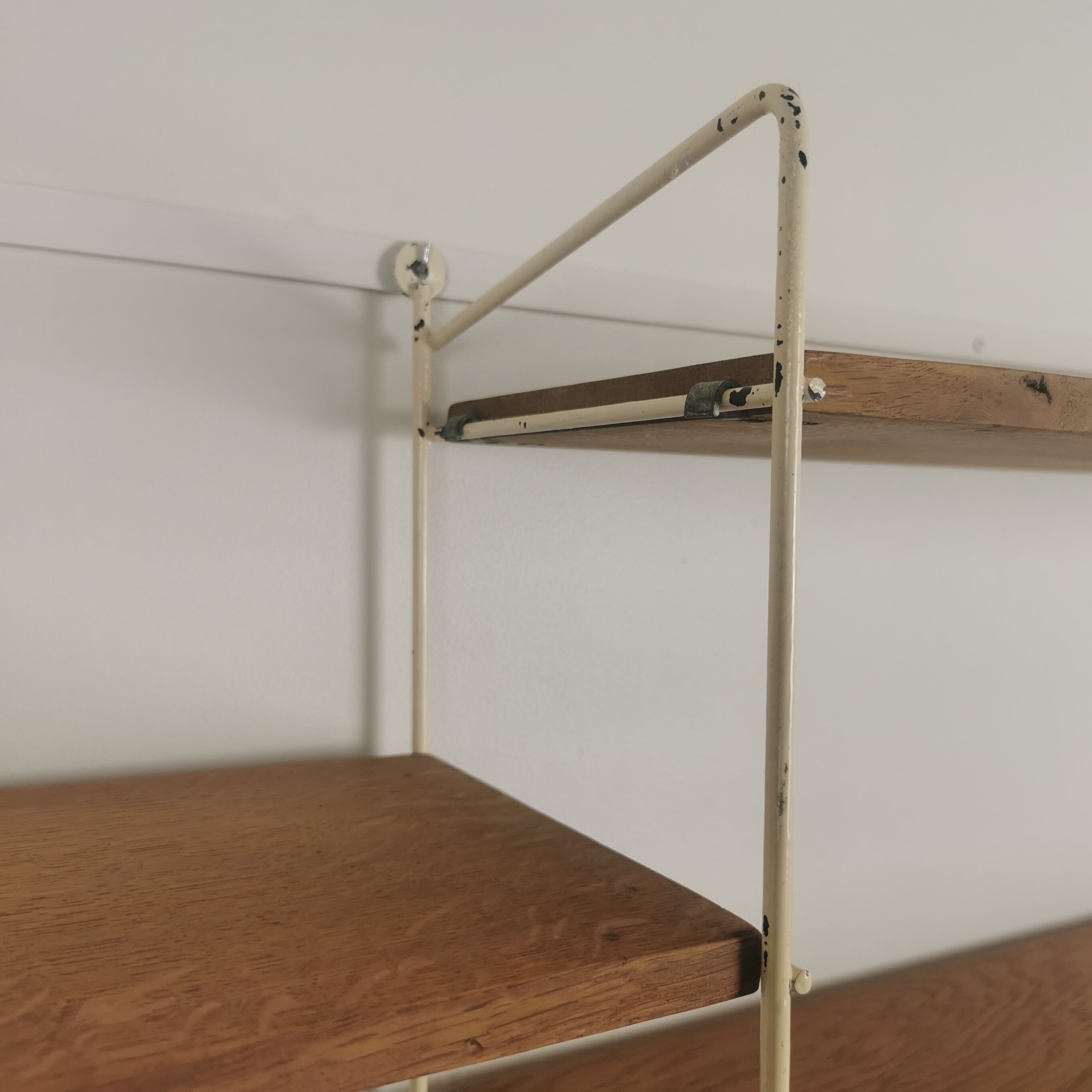 Modular metal and wood shelf
