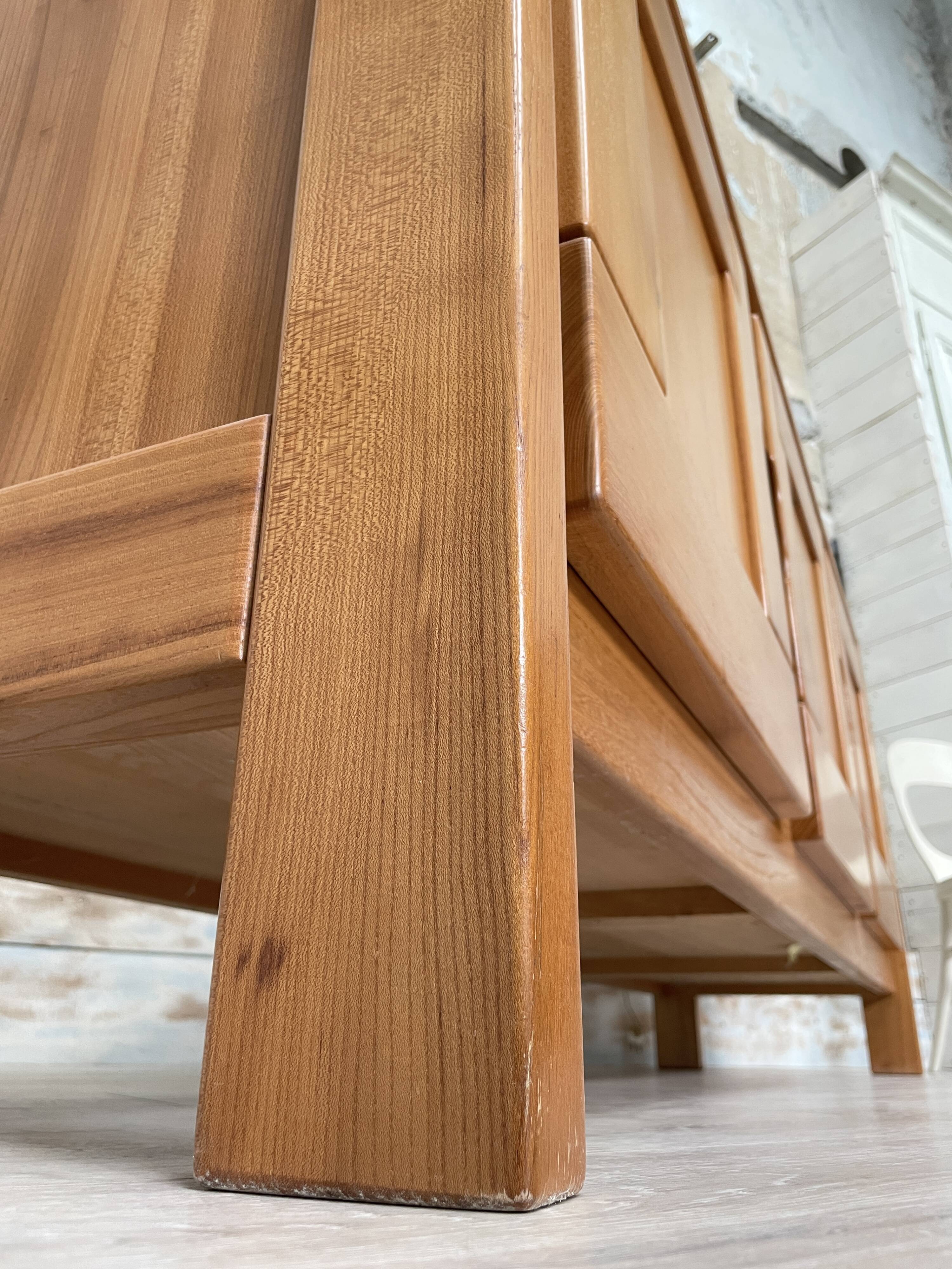 Enfilade en elme massif, REGAIN edition, circa 1980.