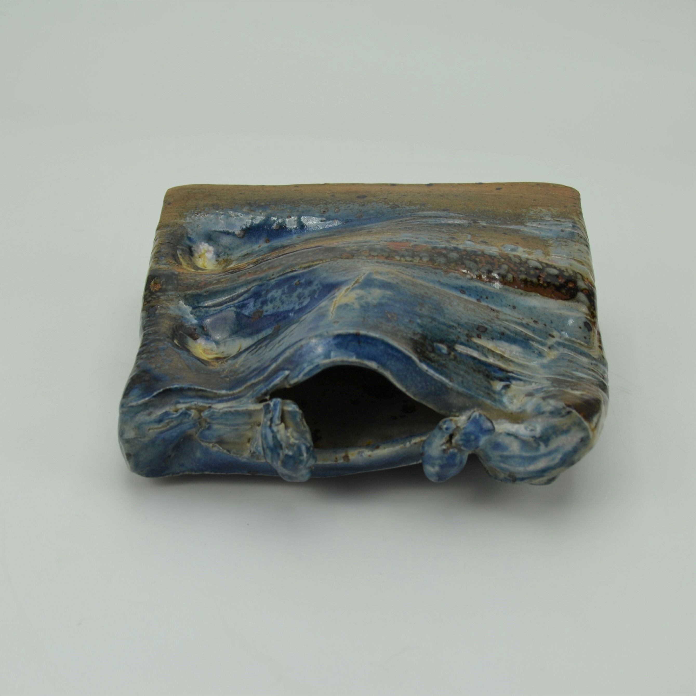 Sandstone vase by Vicente Vigreyos