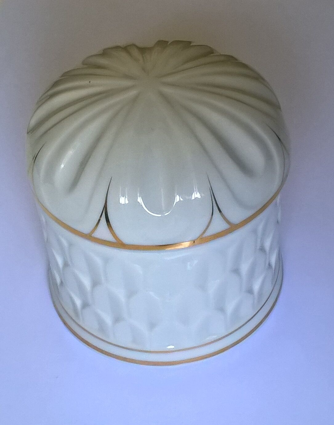 Vintage porcelain pot box Royal Pavilion At Brighton for Elizabeth Arden