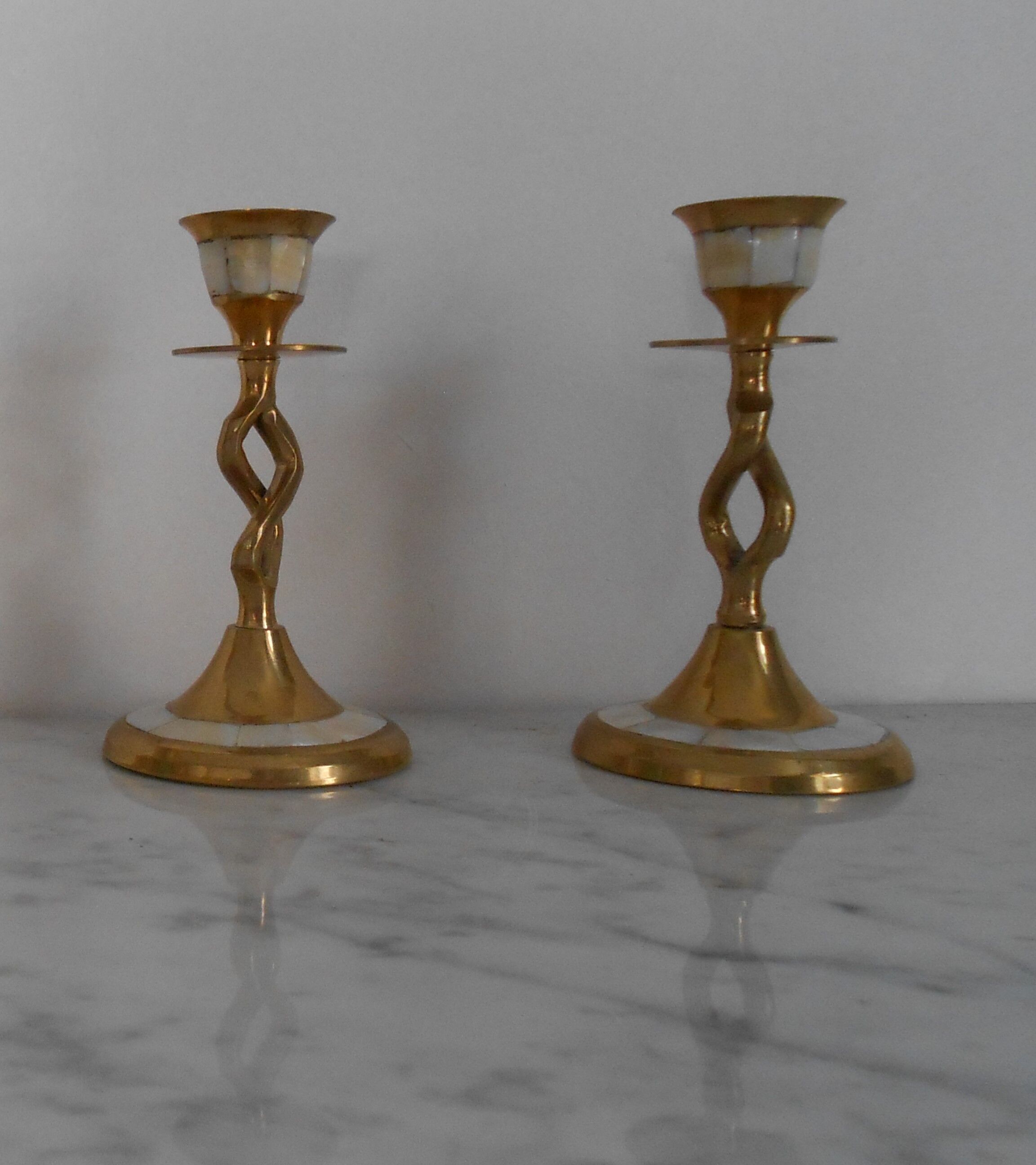 Pair of candlesticks in brass and mother-of-Pearl