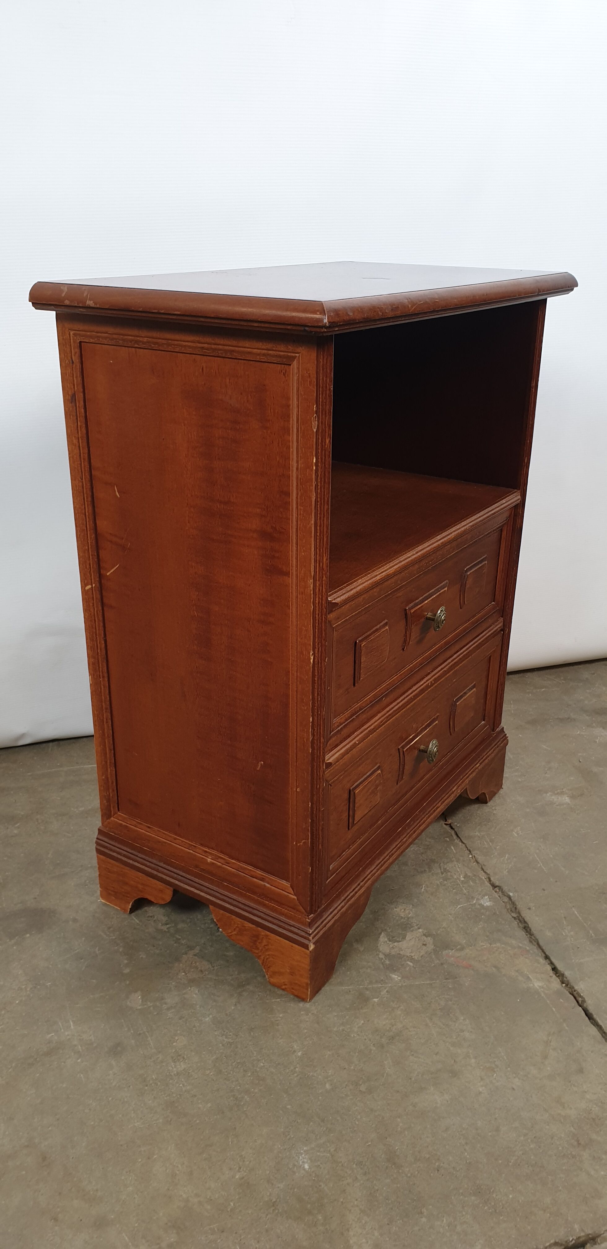 Bedside 2 drawers