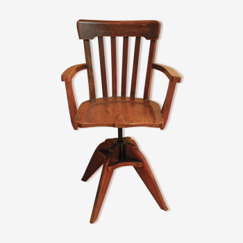 Adjustable swivel chair of american type