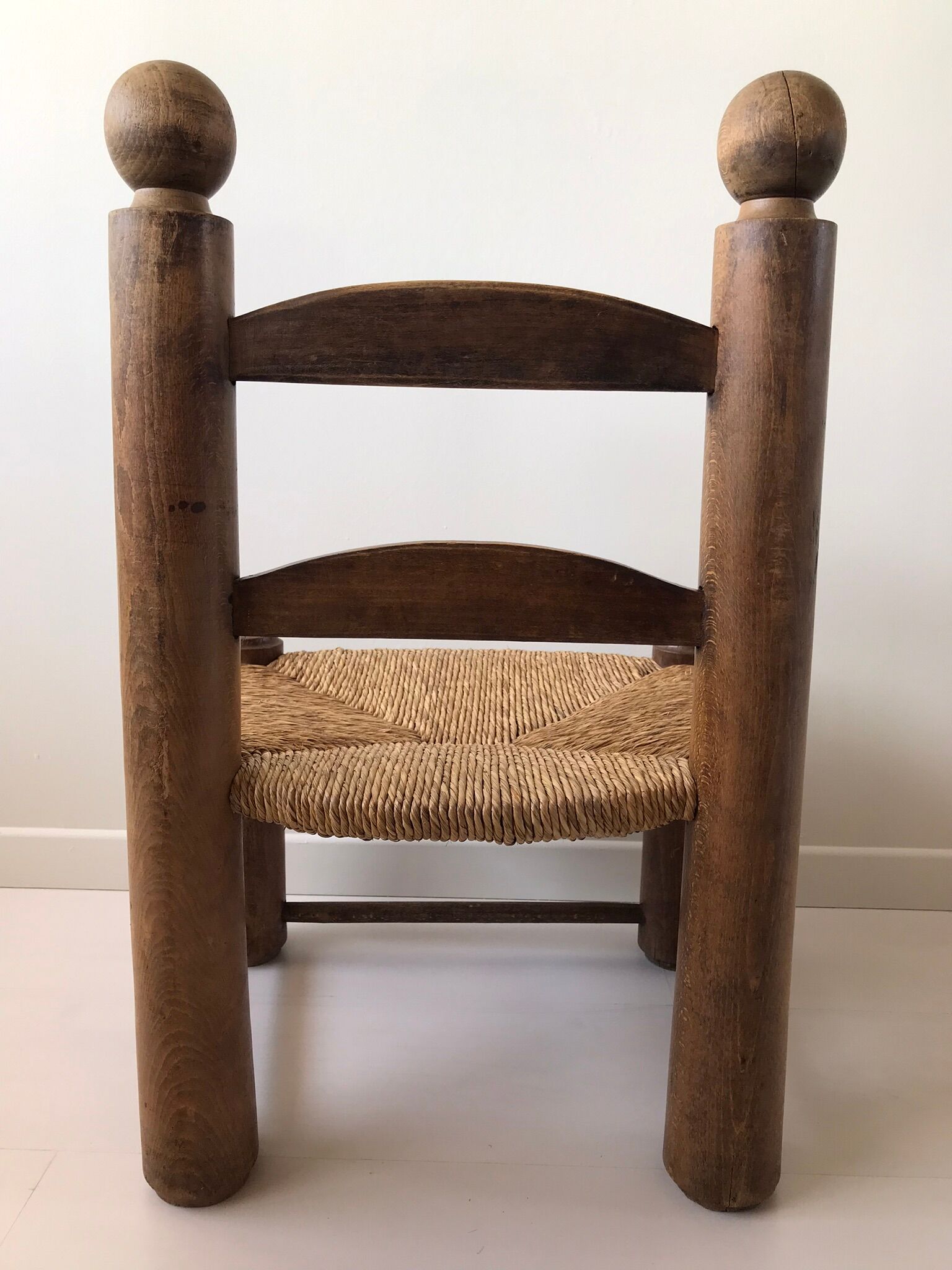 Solid wood straw chair