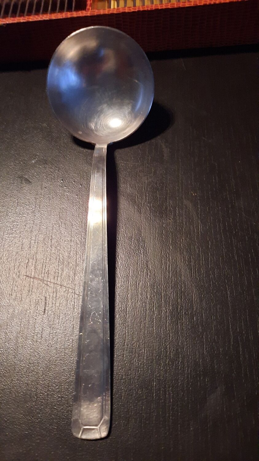 Silver metal cutlery set