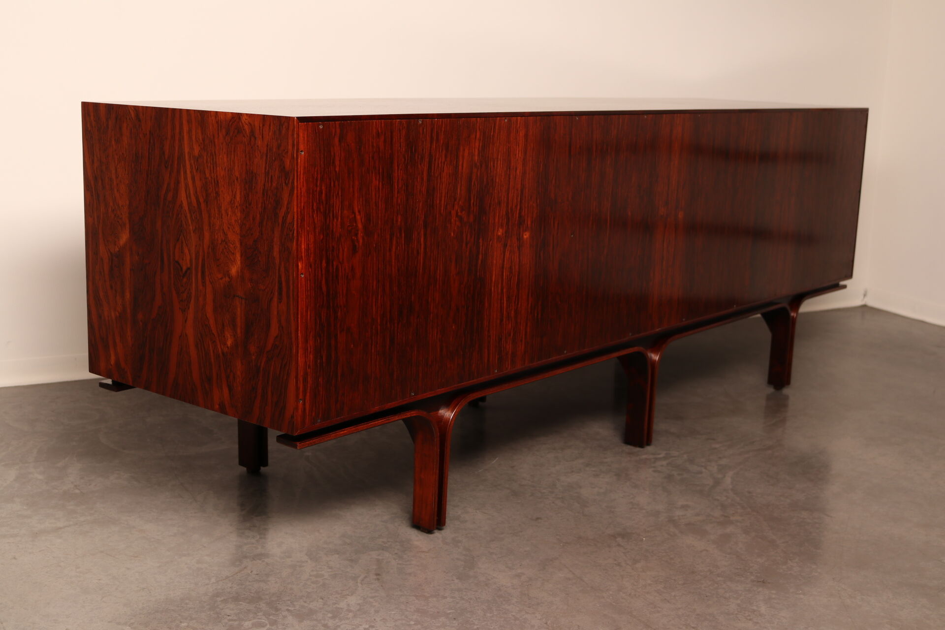 Sideboard in rio-rosewood by Gianfranco Frattini for Bernini - Italy - 1960's
