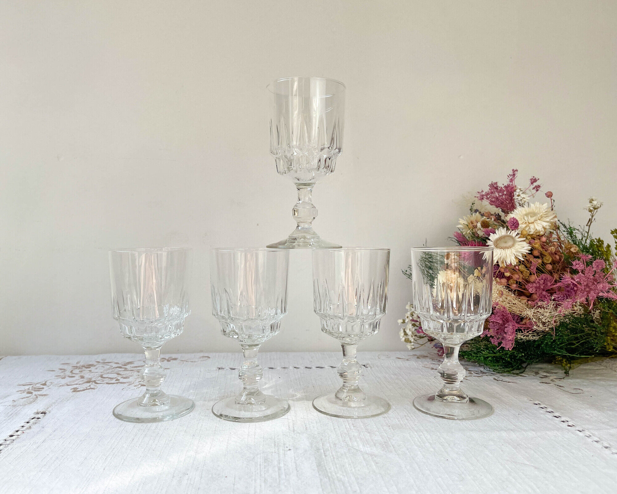 5 glasses of red wine luminarc model lance, 1970 made in france