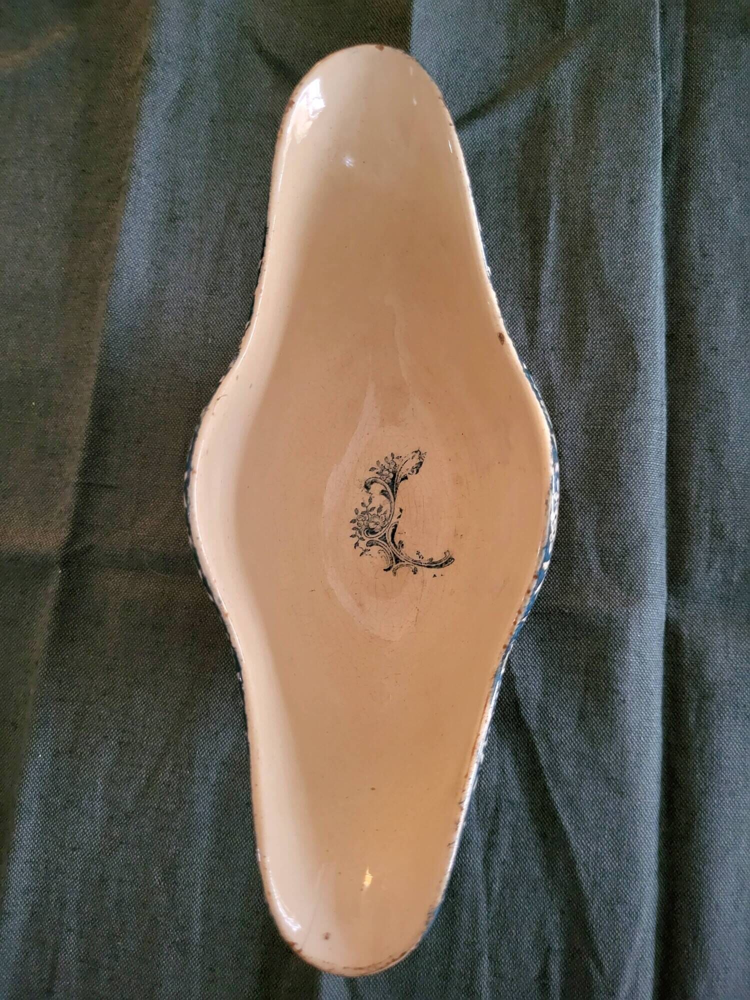 Saucière terre de fer 1848