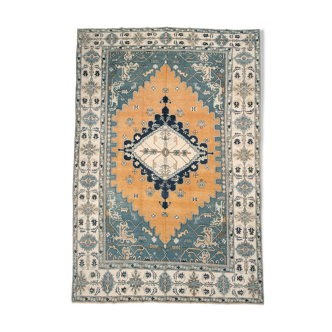 Oversizd Wool Vintage Rug