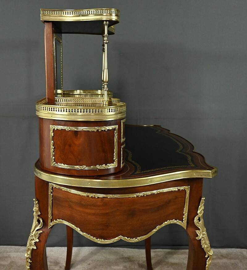 Small mahogany lady's writing desk, Napoleon III period – second half of the 19th century
