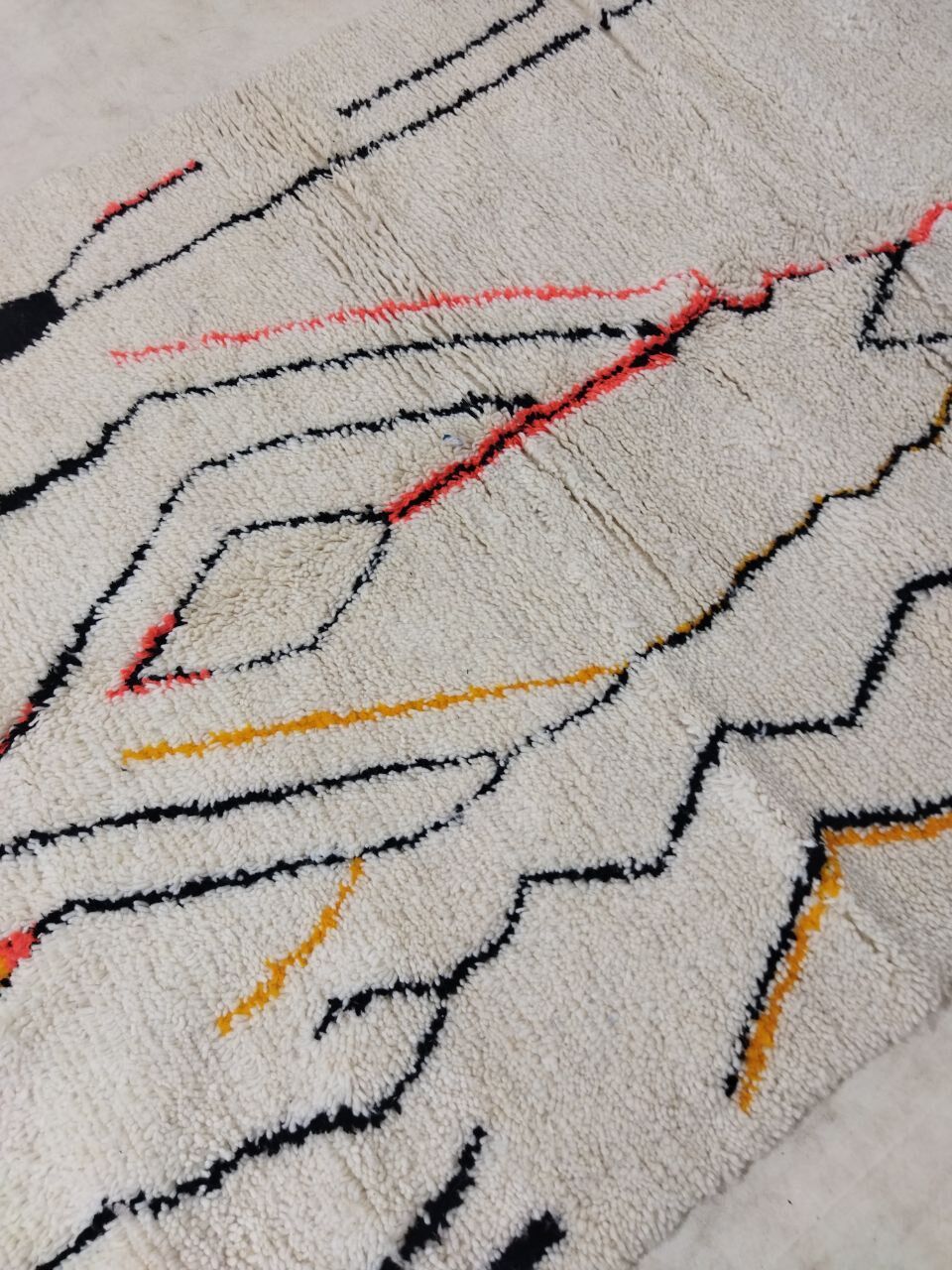 247x157cm moroccan berbere carpet