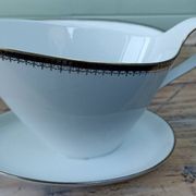 Saucière et 2 plats