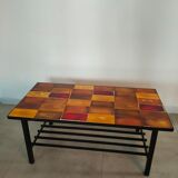 Coffee table in ceramic