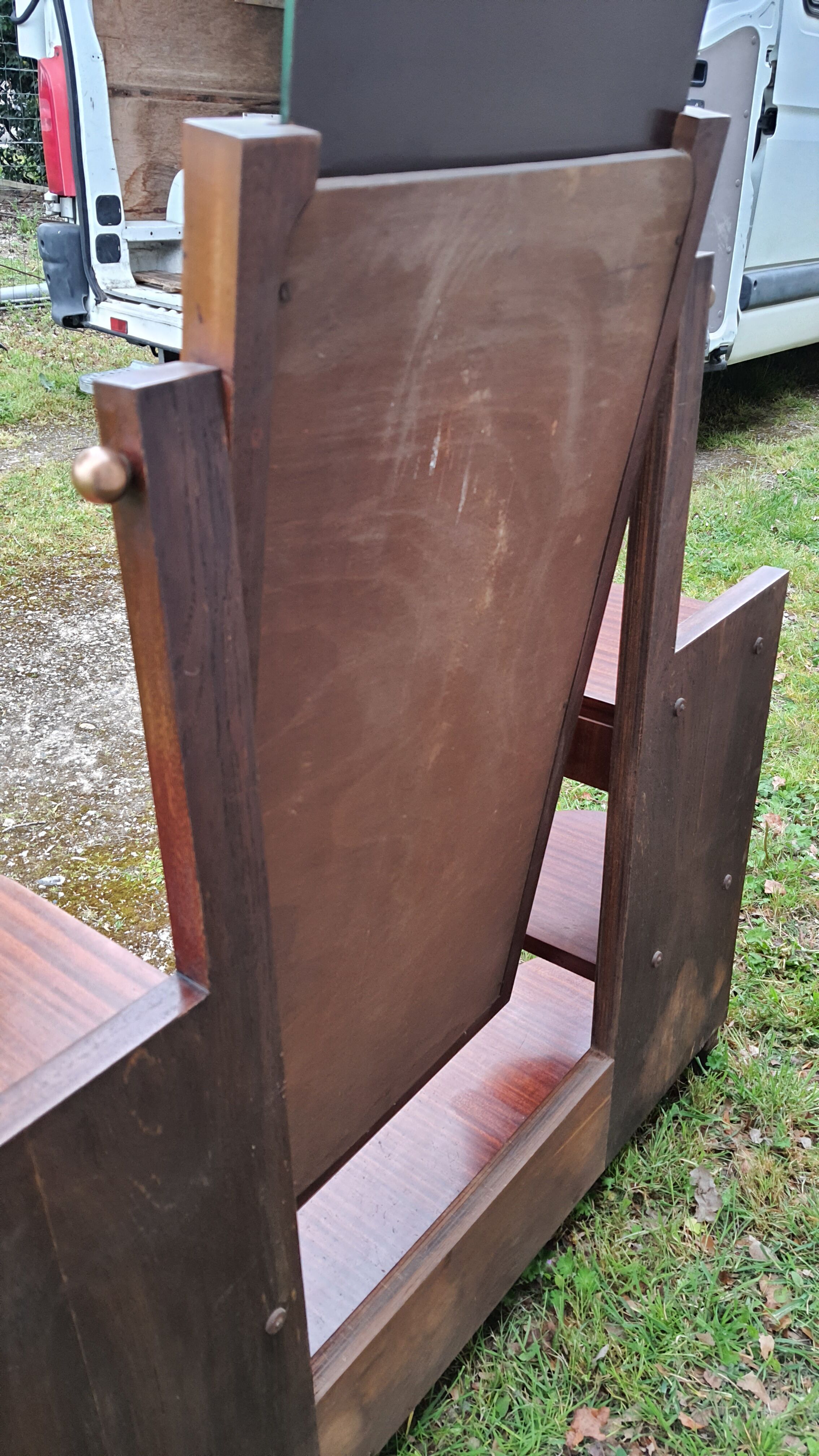 Psyche mirror, entrance cabinet