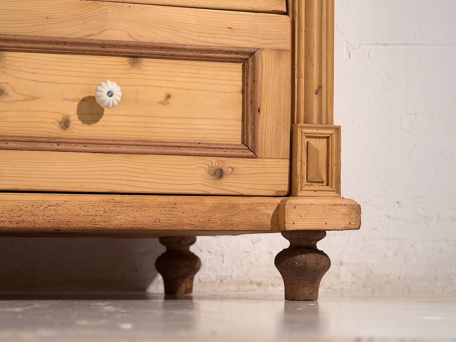 Antique bedroom chest of drawers (circa 1920) #87