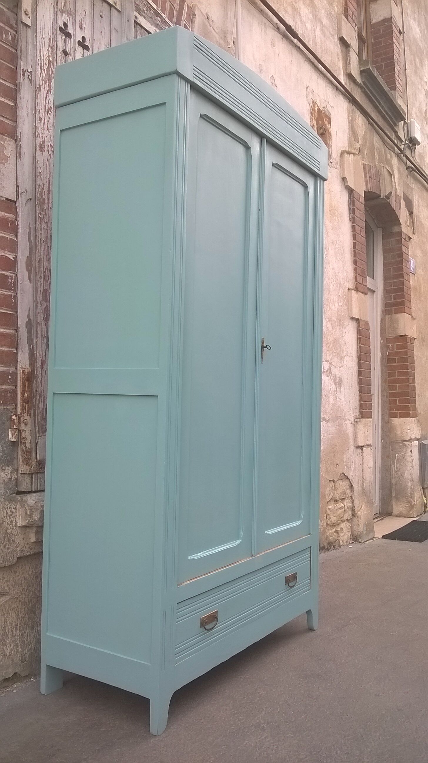 Parisian wardrobe year 50