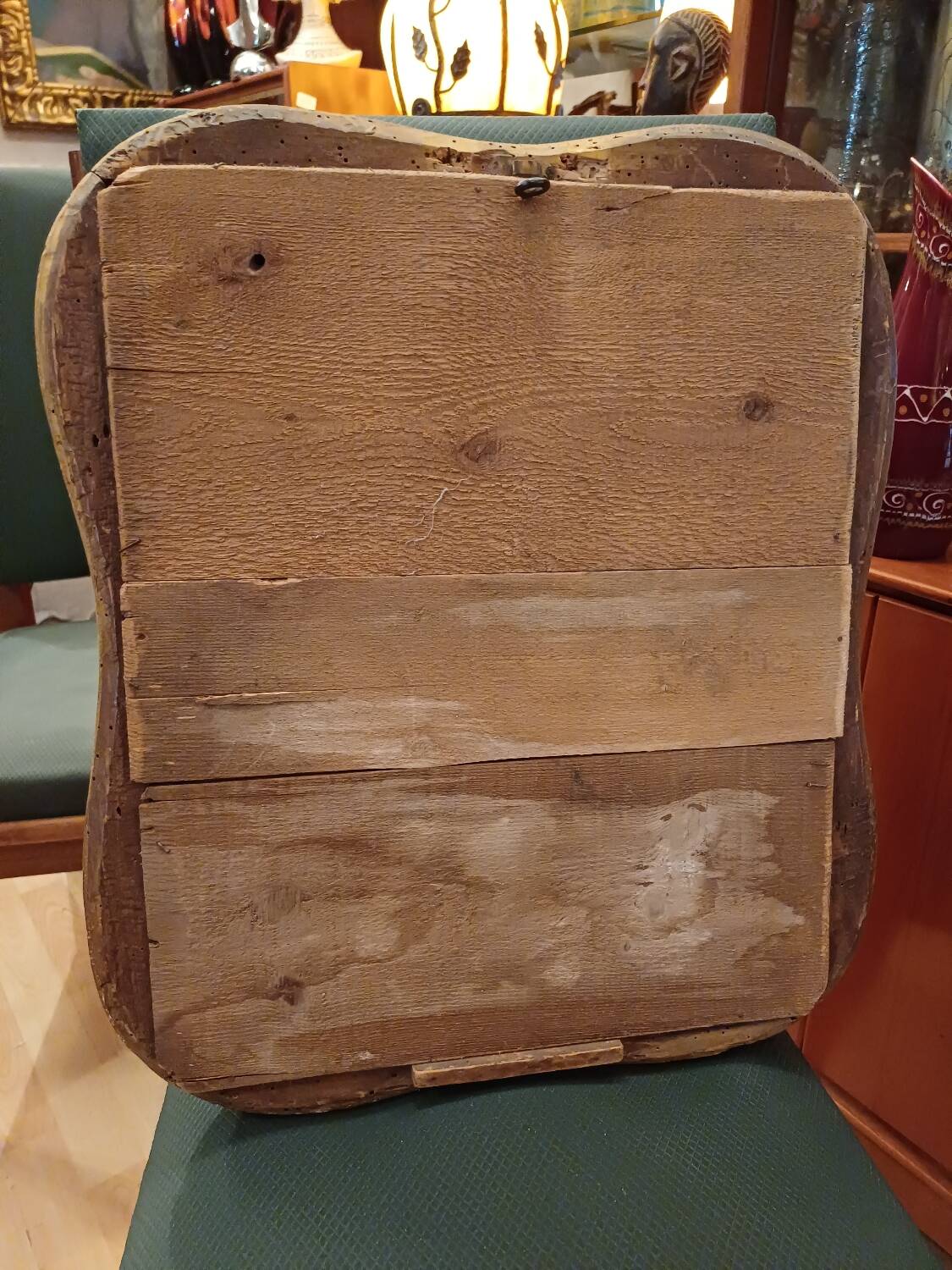 Antique golden quadrilobe-shaped mirror