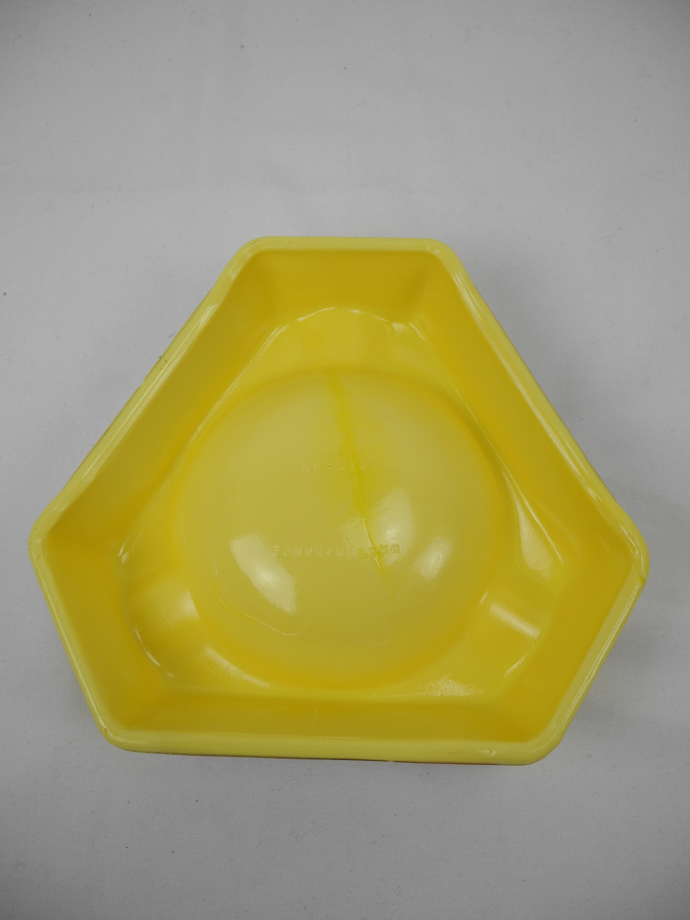 Old ashtray ricard