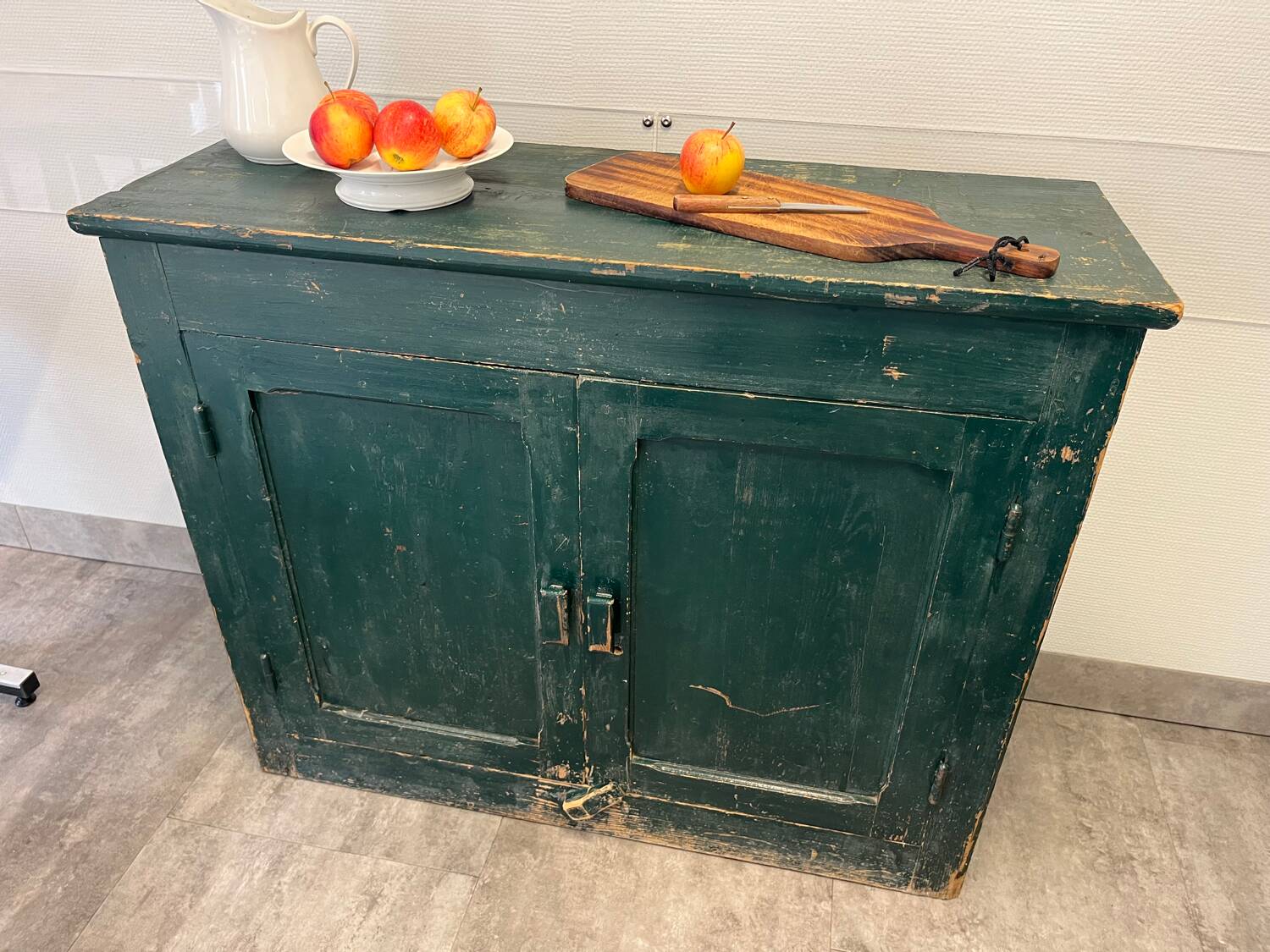 Ancien buffet parisien bois patiné / meuble de métier arct