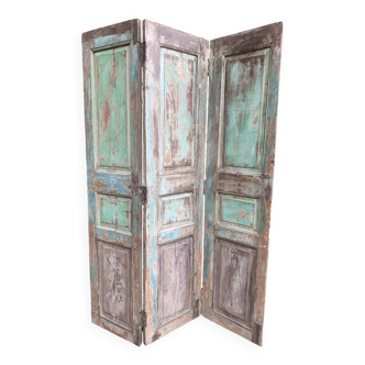 Three-leaf screen, salvaged from an Indian home, green, blue and natural patina