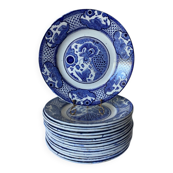 16 assiettes de table Longwy, modèle Fish