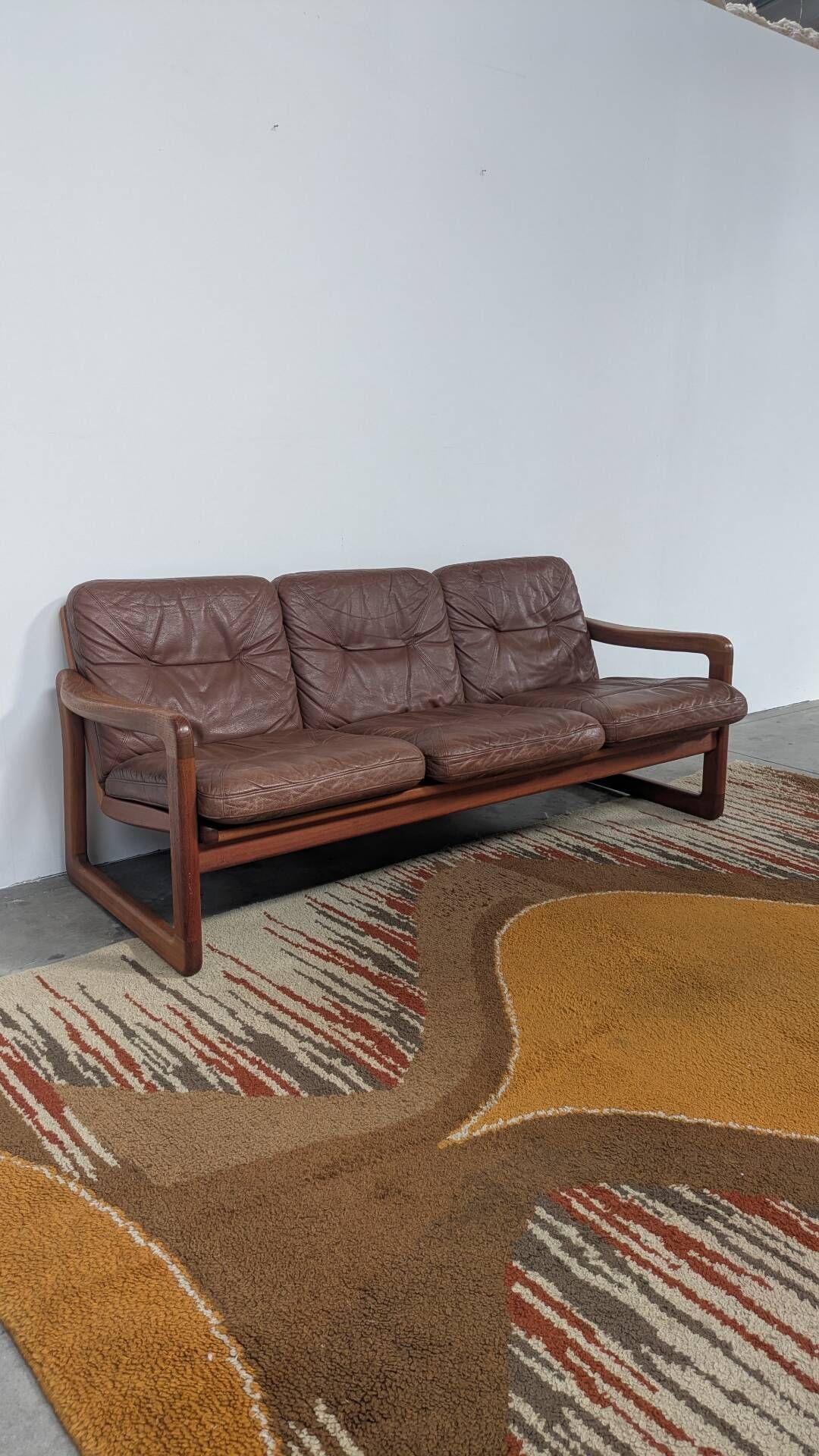 Vintage Scandinavian design living room Emc furniture