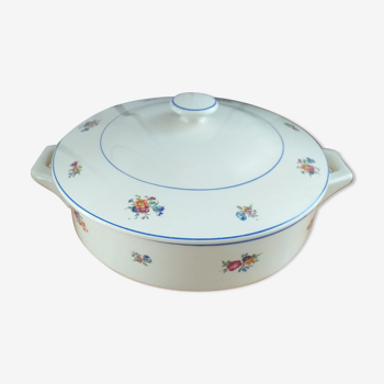 Soup tureen