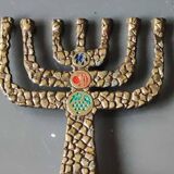 Menorah/Candlestick with 7 light arms. In old gold patinated brass/Decor 12 astrological signs. Engraved Jerusalem. Height 14 cm