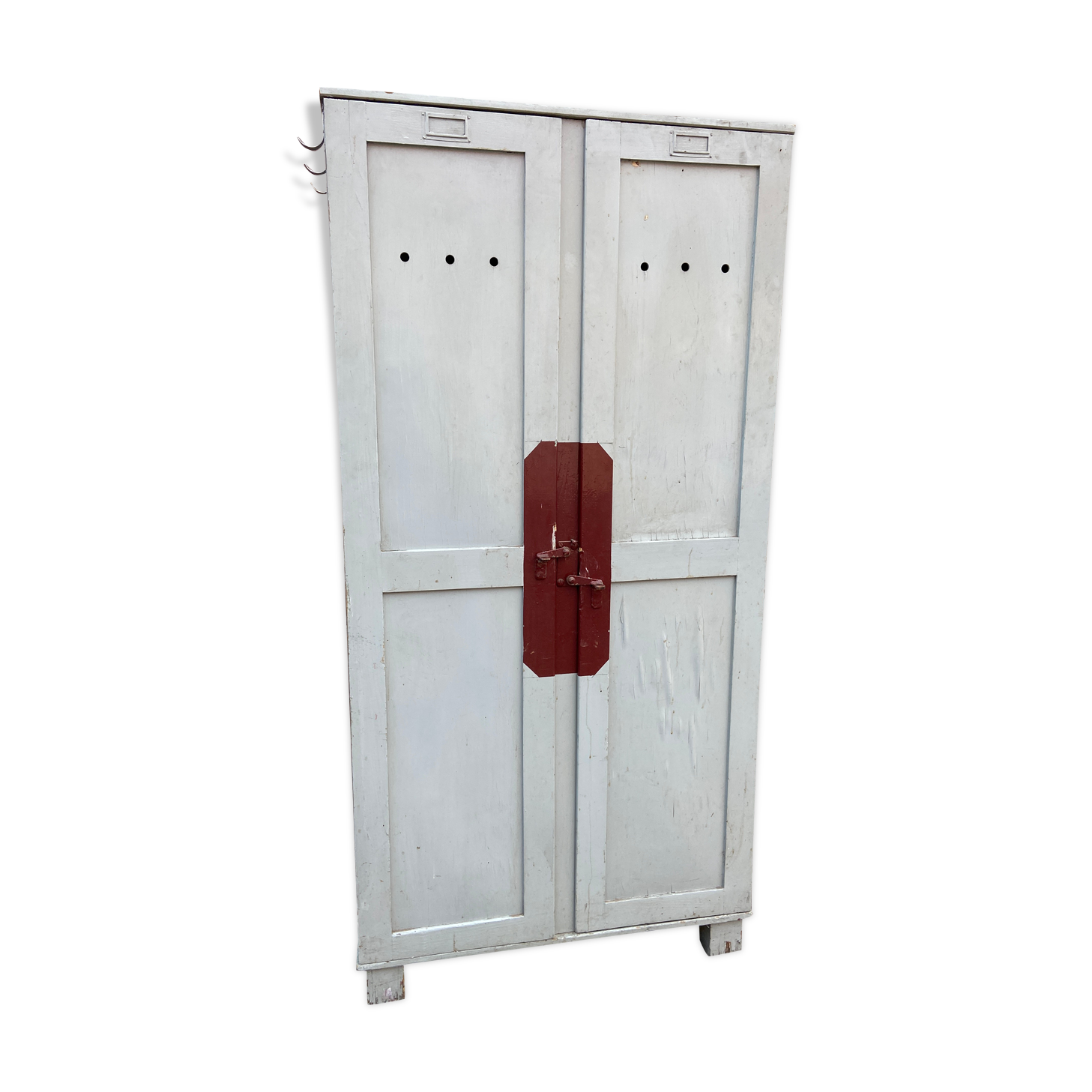 Industrial wood cloakroom 1920