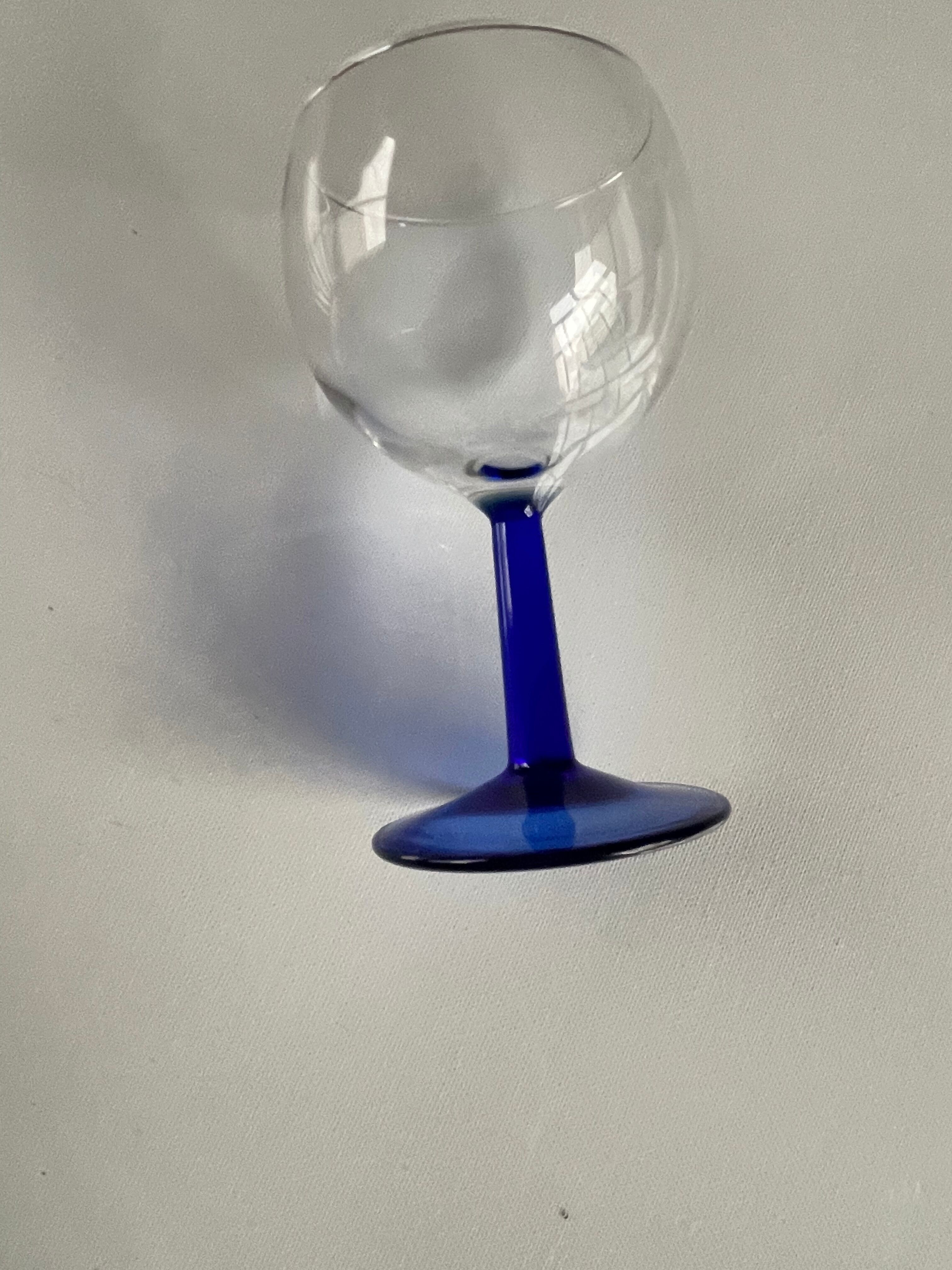 6 glasses 13 cm wine ARC France vintage foot blue stem
