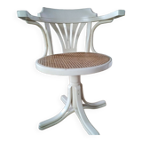 White swivel chair