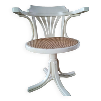 Chaise pivotante blanche