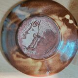 Pottery plates