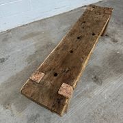 Table basse brutaliste