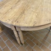 Table ronde en chêne