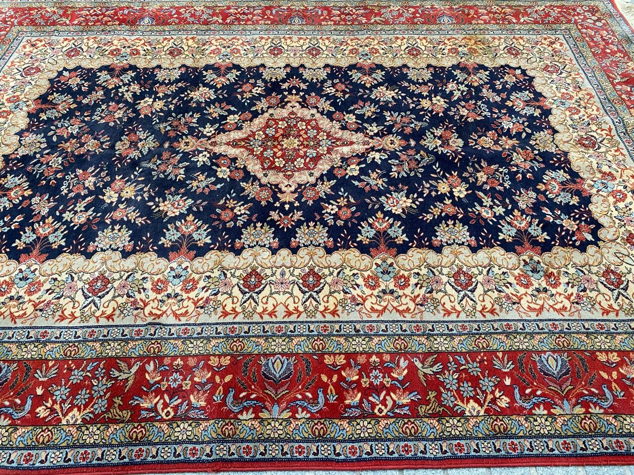 Persian style carpet in wool 250x354 cm