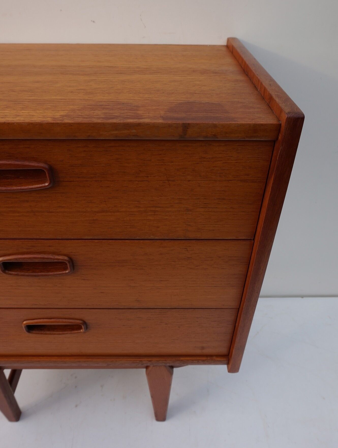 Commode vintage en teck