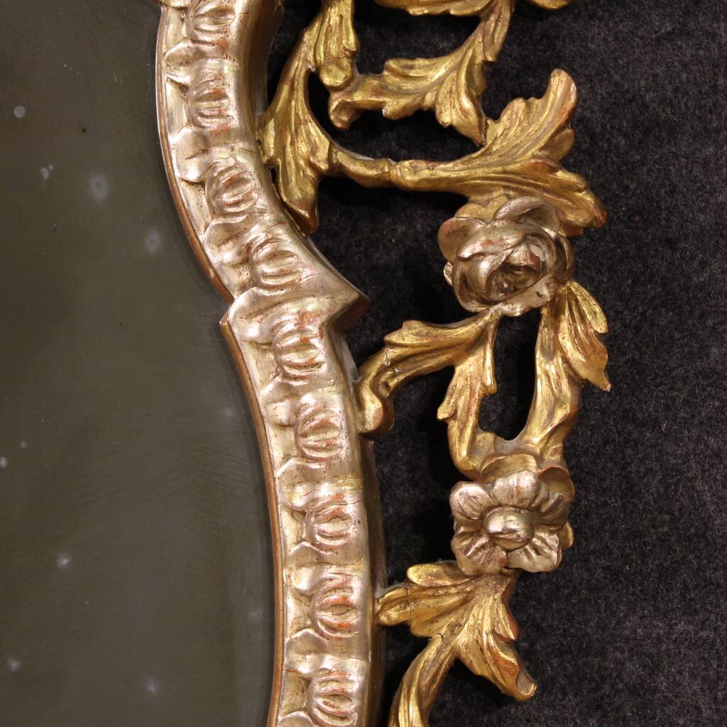 20th century Italian Louis XV style gilded mirror