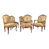 Salon de style Louis XV comprenant une paire de fauteuils et trois chaises