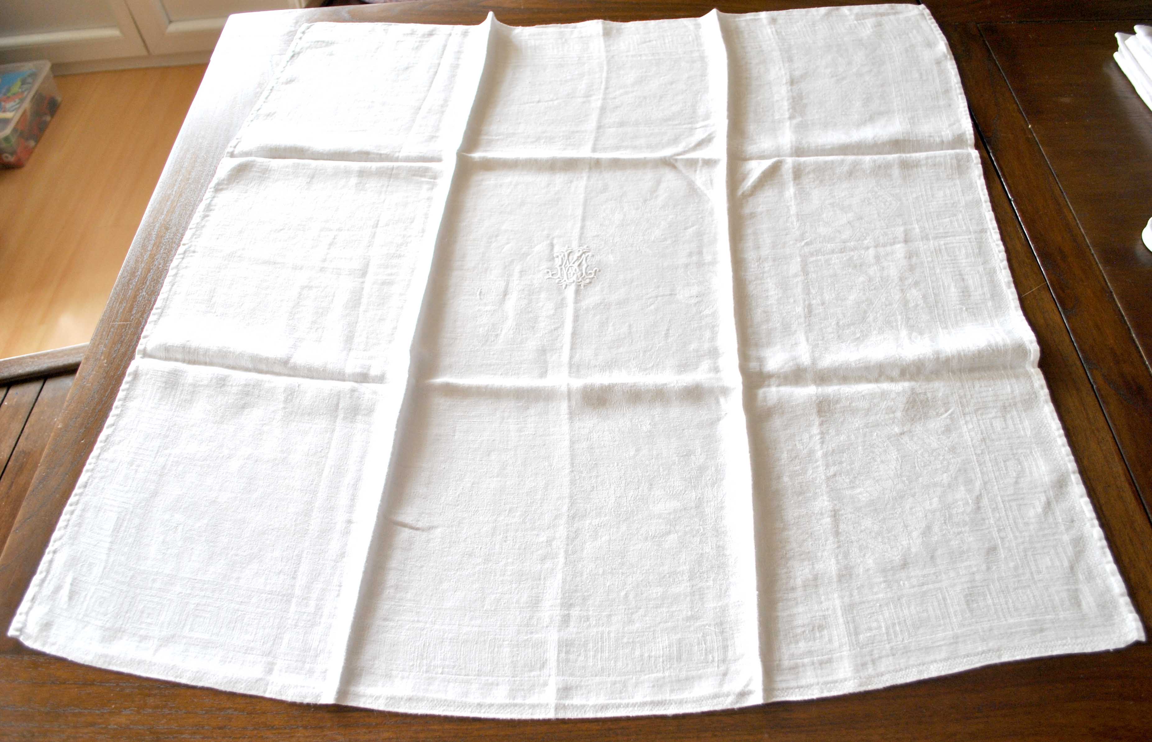 Set of 5 vintage towel towels in damask cotton embroidered monogram MK 75x75
