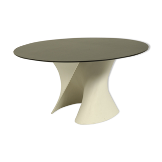 Xavier Lust's table edited by MDF Italia model S Table