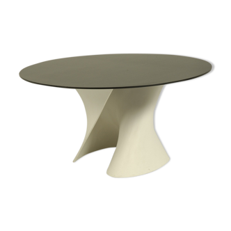 Table de Xavier Lust éditée par MDF Italia modèle S Table